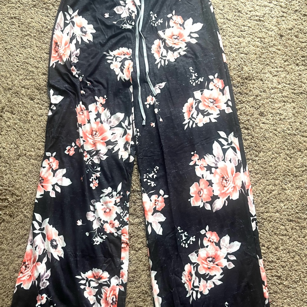 NWOT Floral Black and Pink Wide-Leg pajama Pants